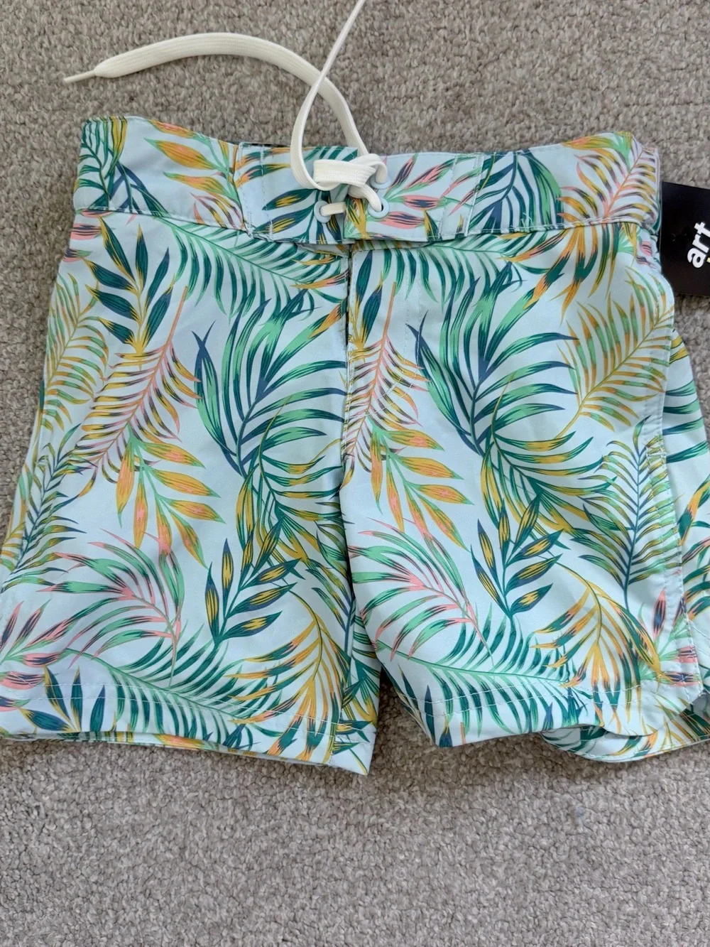 NWT Boys Tropical Palm Print Swim Shorts with pockets and lining size 5